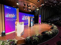 Hon'ble Finance Minister Smt. Nirmala Sitharaman released a commemorative coin during the Centenary Celebrations of SBI Mumbai Main Branch Building in Mumbai, Maharashtra.