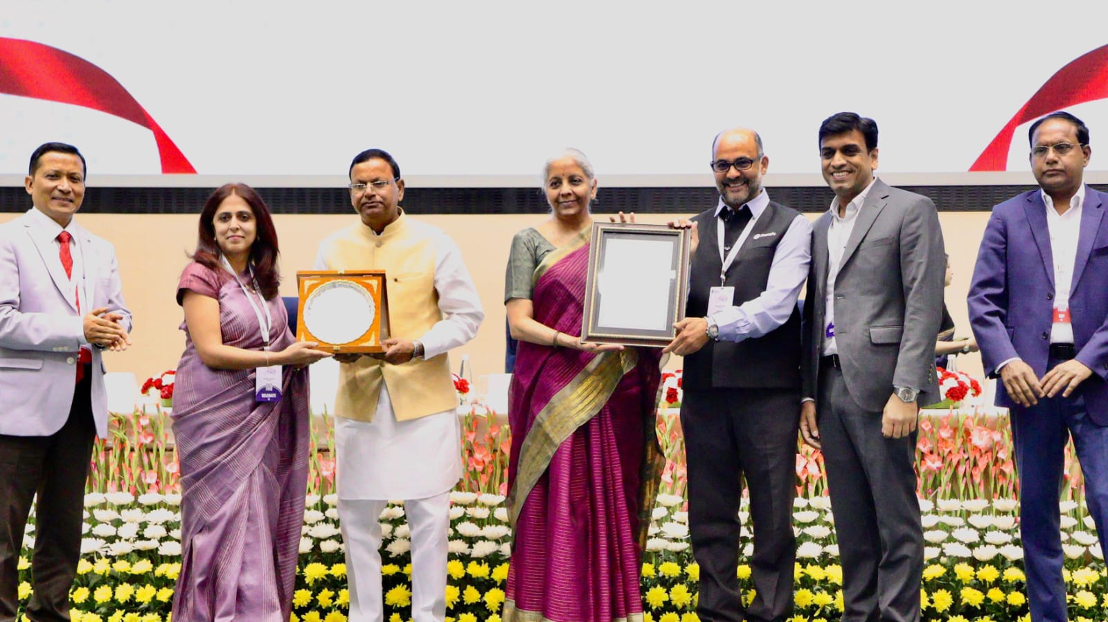 Hon'ble Finance Minister addressed the audience and gave away awards to winners under various categories during the Digital Payments Awards 2025 Ceremony in New Delhi