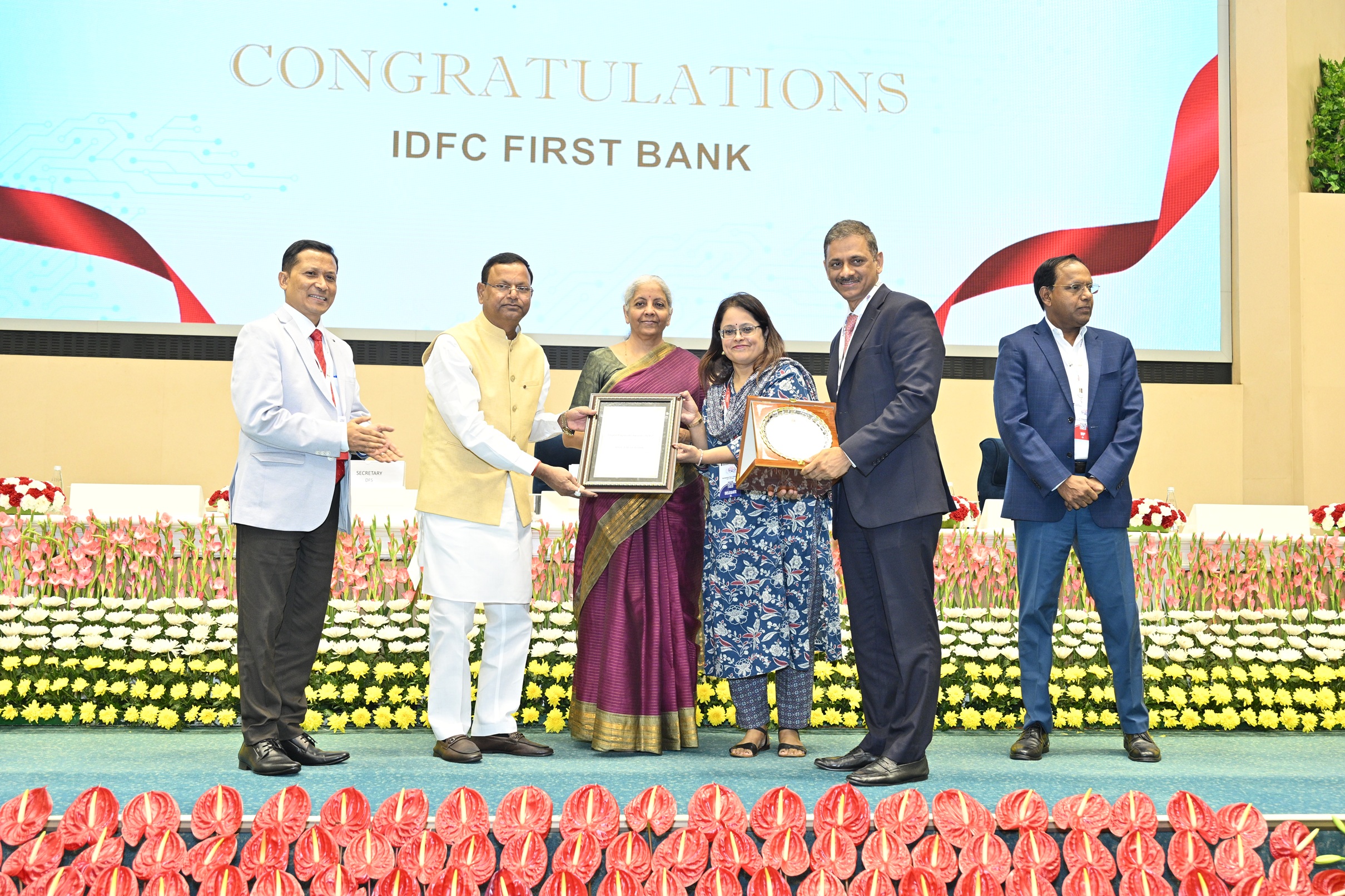 Hon'ble Finance Minister addressed the audience and gave away awards to winners under various categories during the Digital Payments Awards 2025 Ceremony in New Delhi