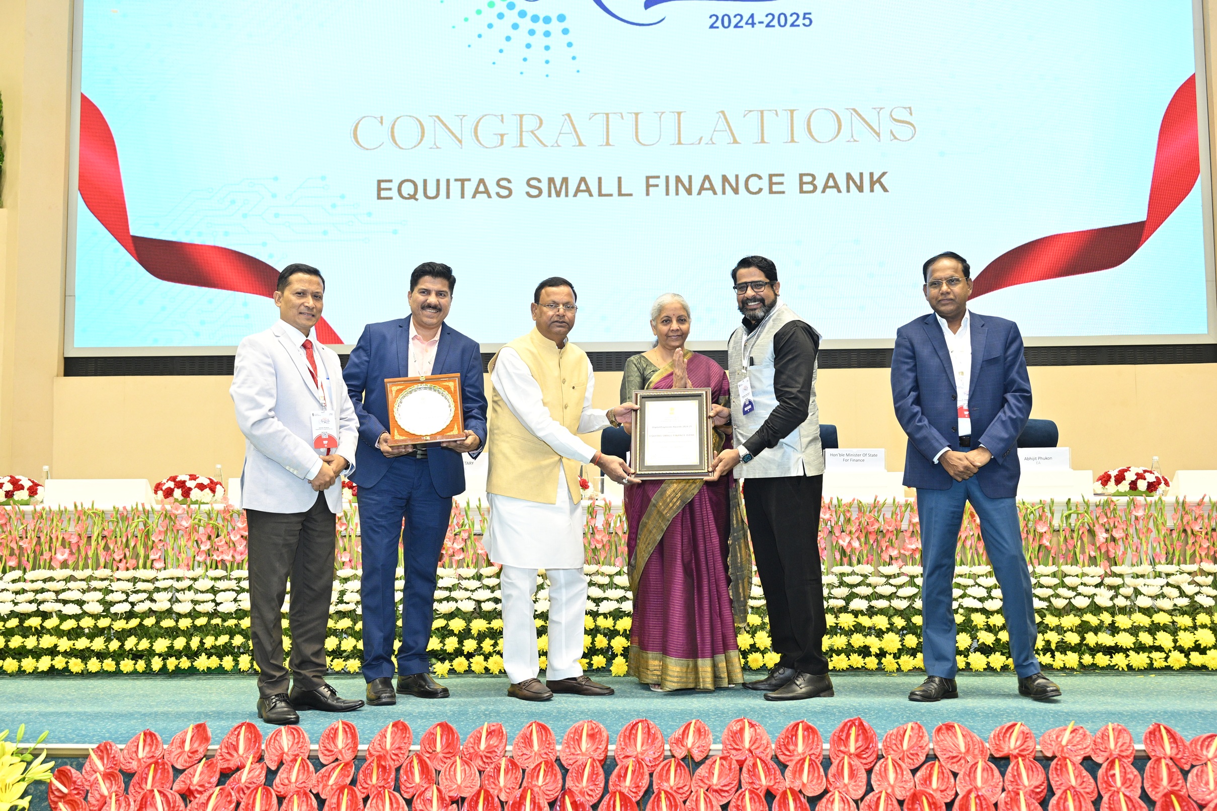 Hon'ble Finance Minister addressed the audience and gave away awards to winners under various categories during the Digital Payments Awards 2025 Ceremony in New Delhi