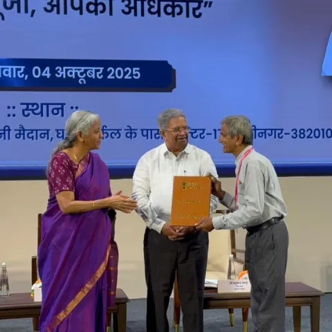 Union Finance Minister Smt. Nirmala Sitharaman launched Nationwide Awareness Campaign on Unclaimed Assets in the Financial Sector, titled “आपकी पूँजी, आपका अधिकार” – Your Money, Your Right, in Gandhinagar, Gujarat